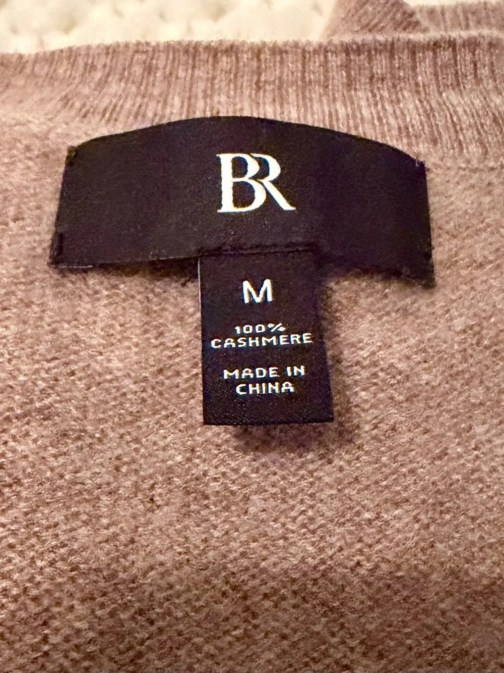 Banana Republic Men’s V-Neck Lightweight 100% Cashmere Sweater - Camel